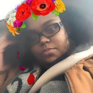 Meet your Posher, Simone